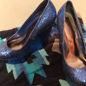 Blue sparkle wedges